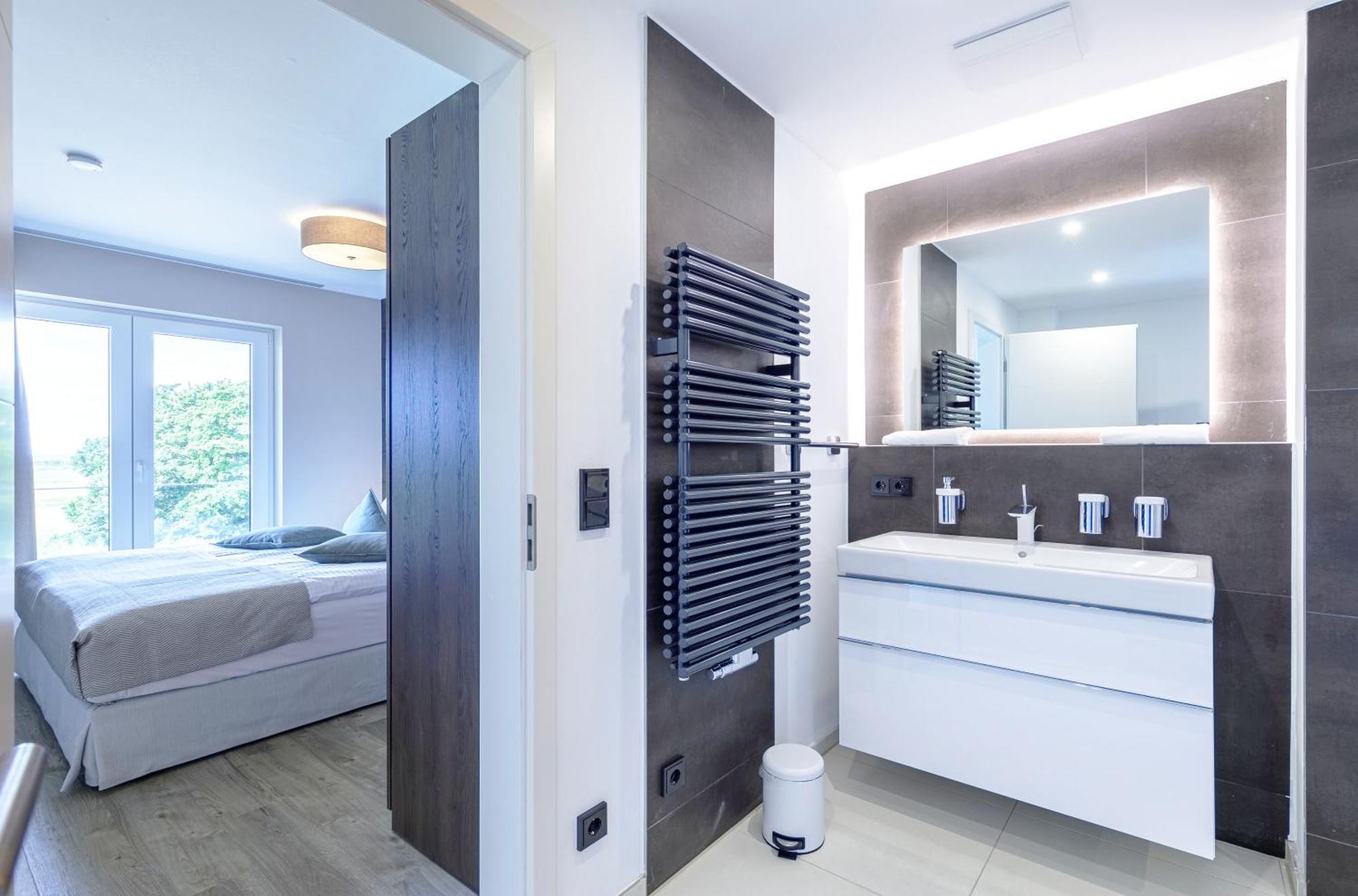 Zwei Wasser - Strandhaus Alte Seefahrtschule Aparthotel วุสโทรว์ ภายนอก รูปภาพ